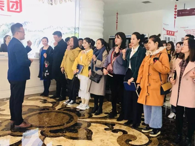 熱烈歡迎丨昌禾商學(xué)院，柔然彩虹隊光臨寧夏昌禾裝飾參觀學(xué)習(xí)！